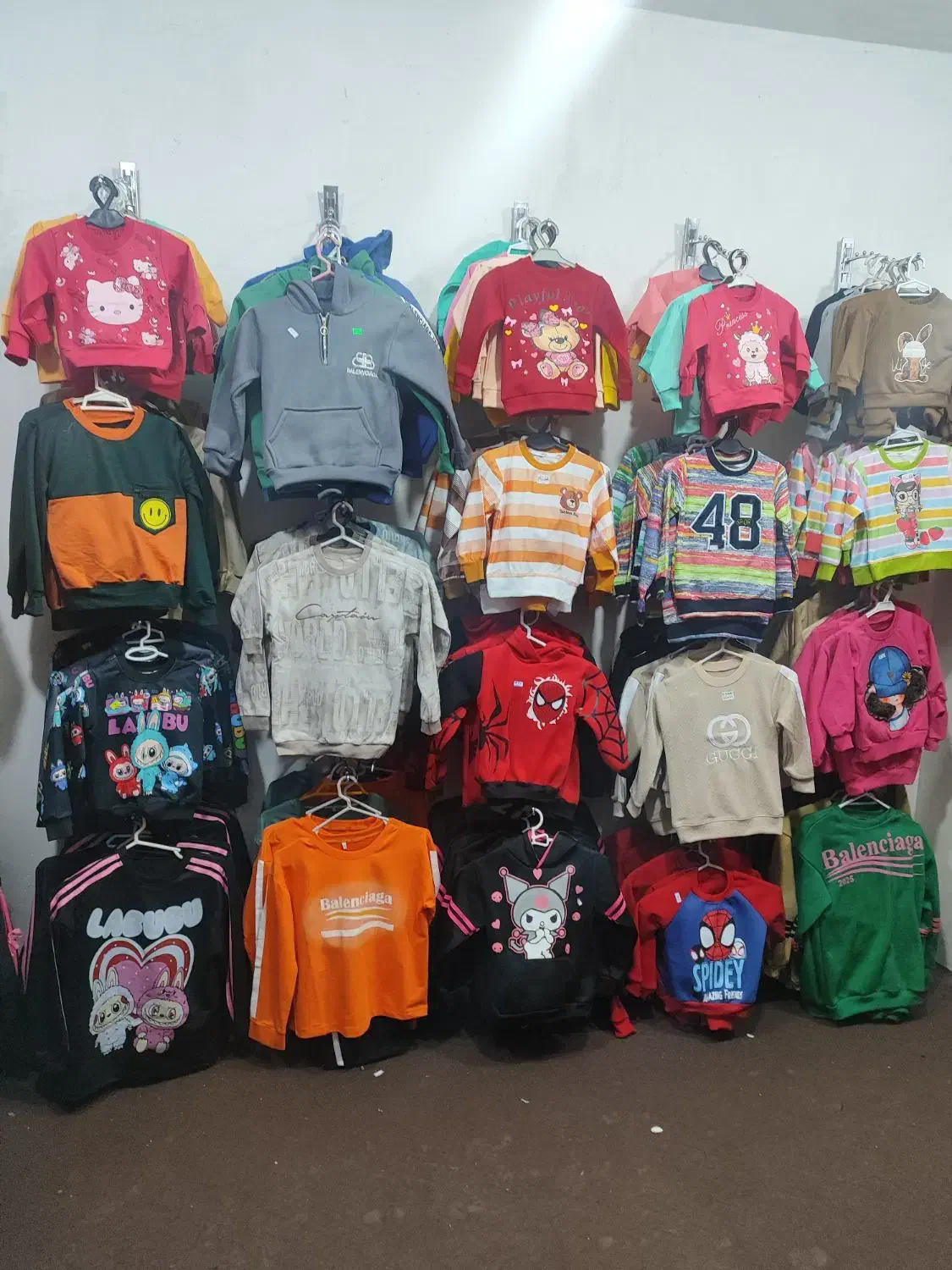 لباس های پاییزه جدید رسید، بچگانه در تنوع بالا|کفش و لباس بچه|برازجان, |دیوار