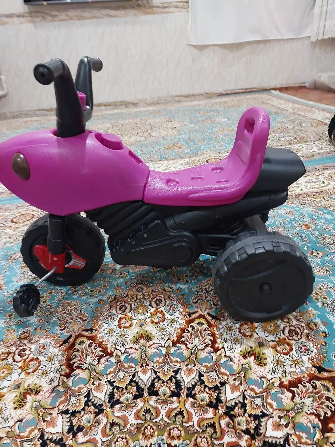 سه چرخ بچه|اسباب‌بازی بچه|بانه, |دیوار