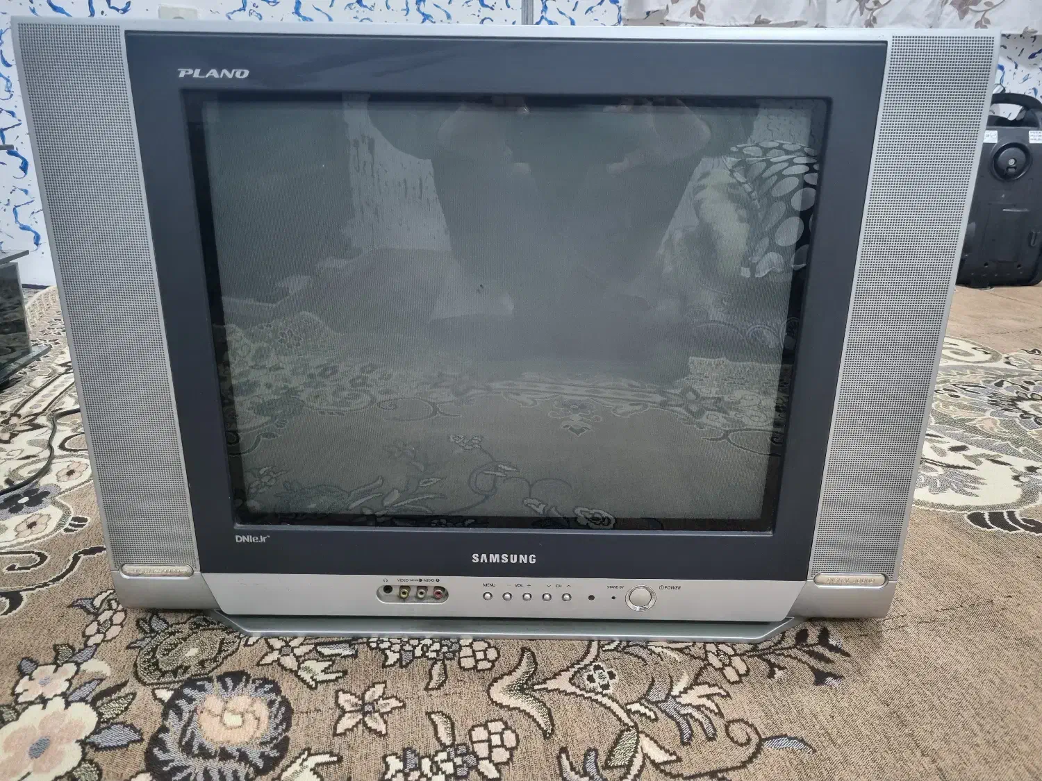 تلویزیون سامسونگ اصل ۲۱ اینچ سالم|تلویزیون و پروژکتور|قائم‌شهر, |دیوار