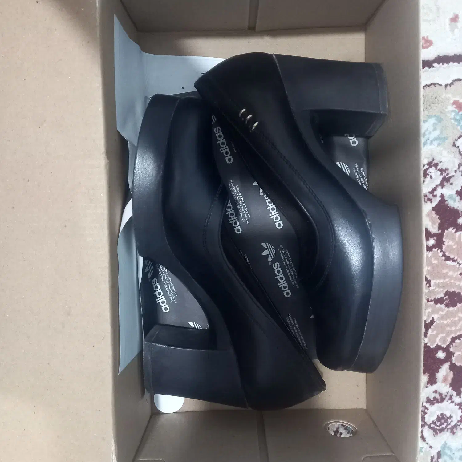 تعدادی پالتو کاپشن کفش کیف مانتو|لباس|سمنان, |دیوار