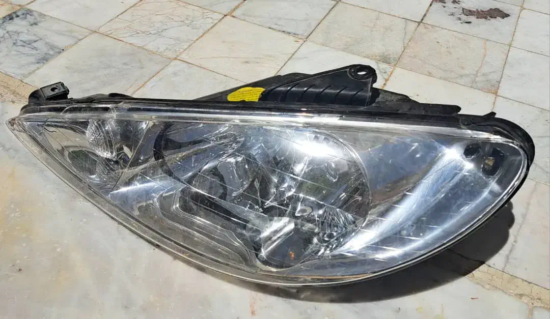 چراغ ۲۰۶|قطعات یدکی و لوازم جانبی|شاهین‌شهر, شهرک صنعتی|دیوار