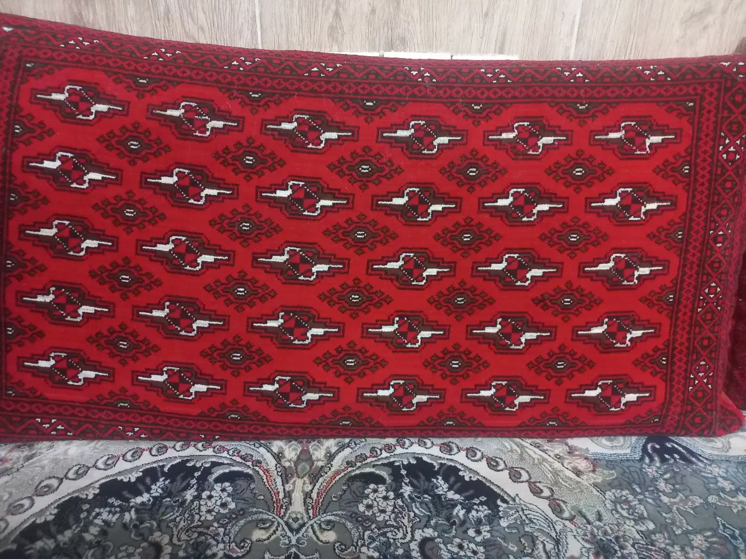 پشتی|پشتی|بروجرد, |دیوار