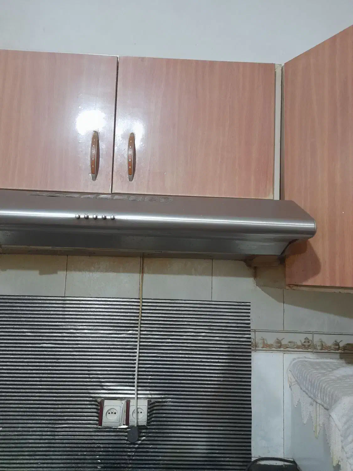 کابینت آشپزخانه با سینک ظرفشویی و هود|هود|زابل, |دیوار