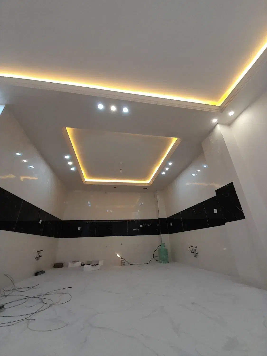 برق کاری ساختمان|خدمات پیشه و مهارت|گلپایگان, |دیوار