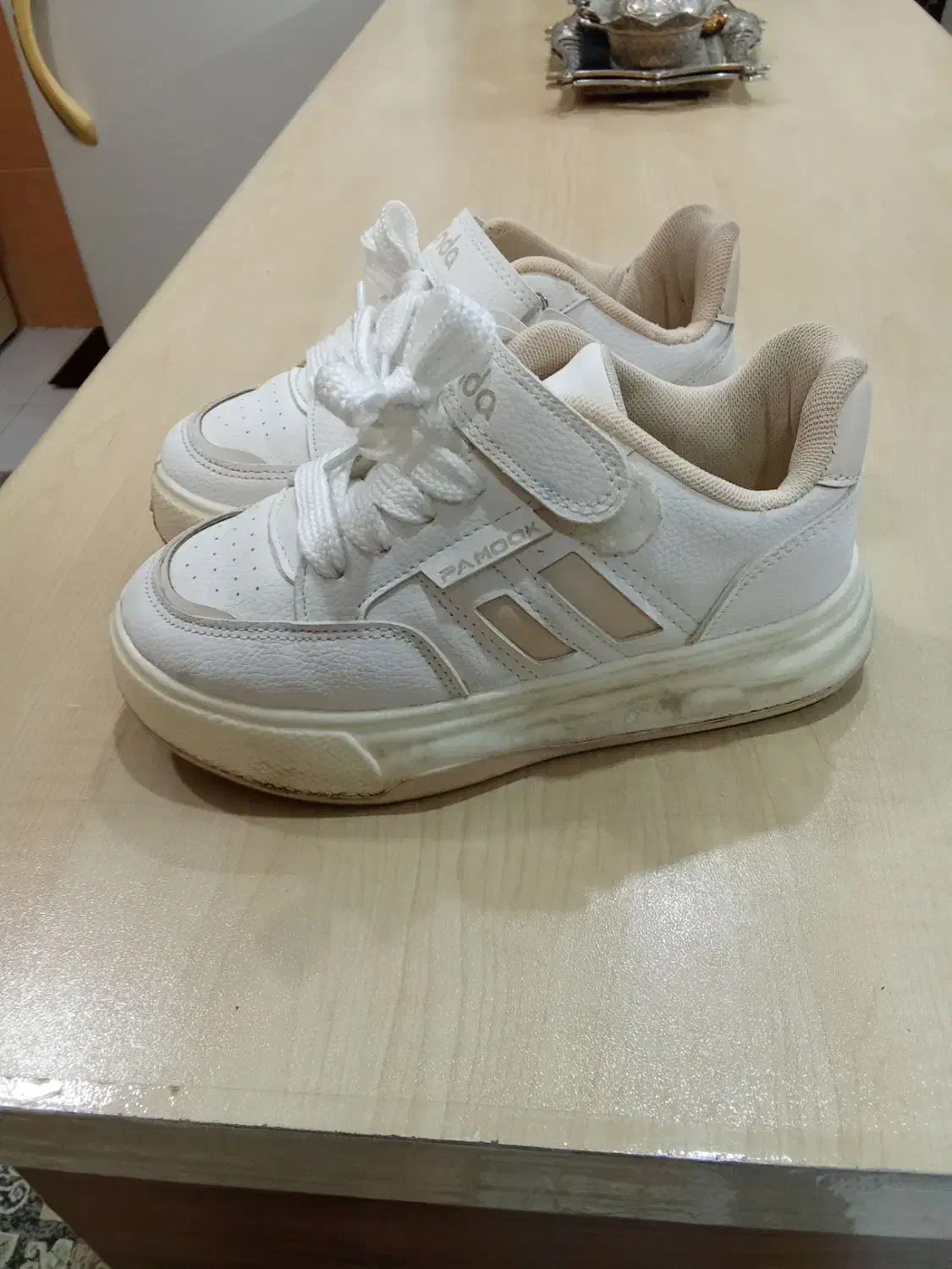 کتونی سایز 33 و پافر پسرانه رایگان|کفش و لباس بچه|اسلام‌شهر, باغ فیض|دیوار