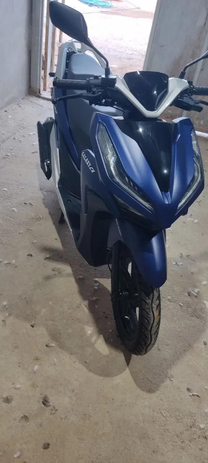 موتور طرح کلیک سورمه ای|موتورسیکلت|شیراز, داریون|دیوار