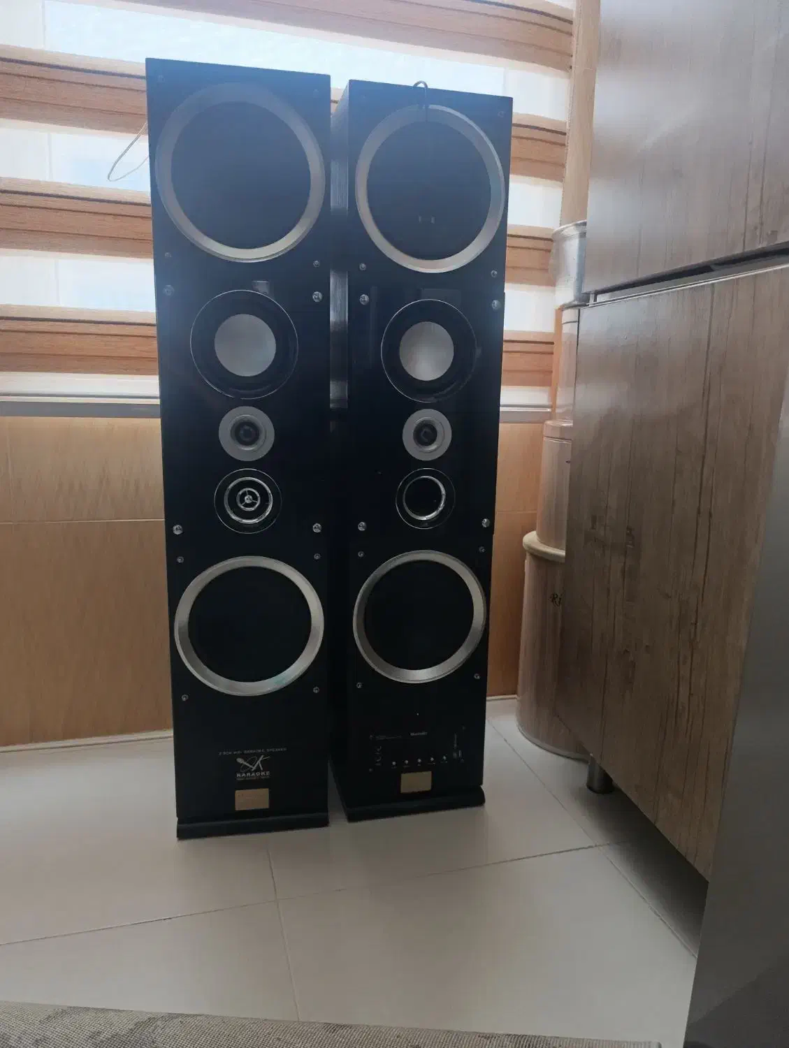 اسپیکر|سیستم صوتی خانگی|اراک, |دیوار