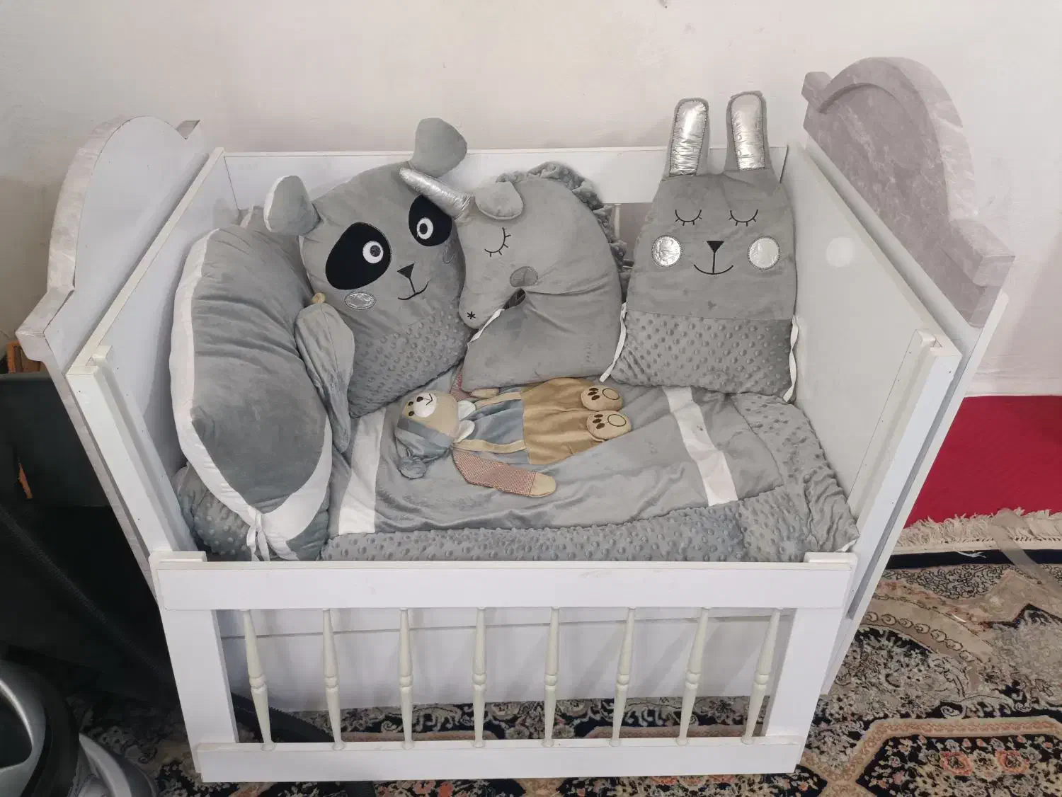 تخت خاب کودک گهواره ای|تخت و صندلی بچه|رضویه, |دیوار