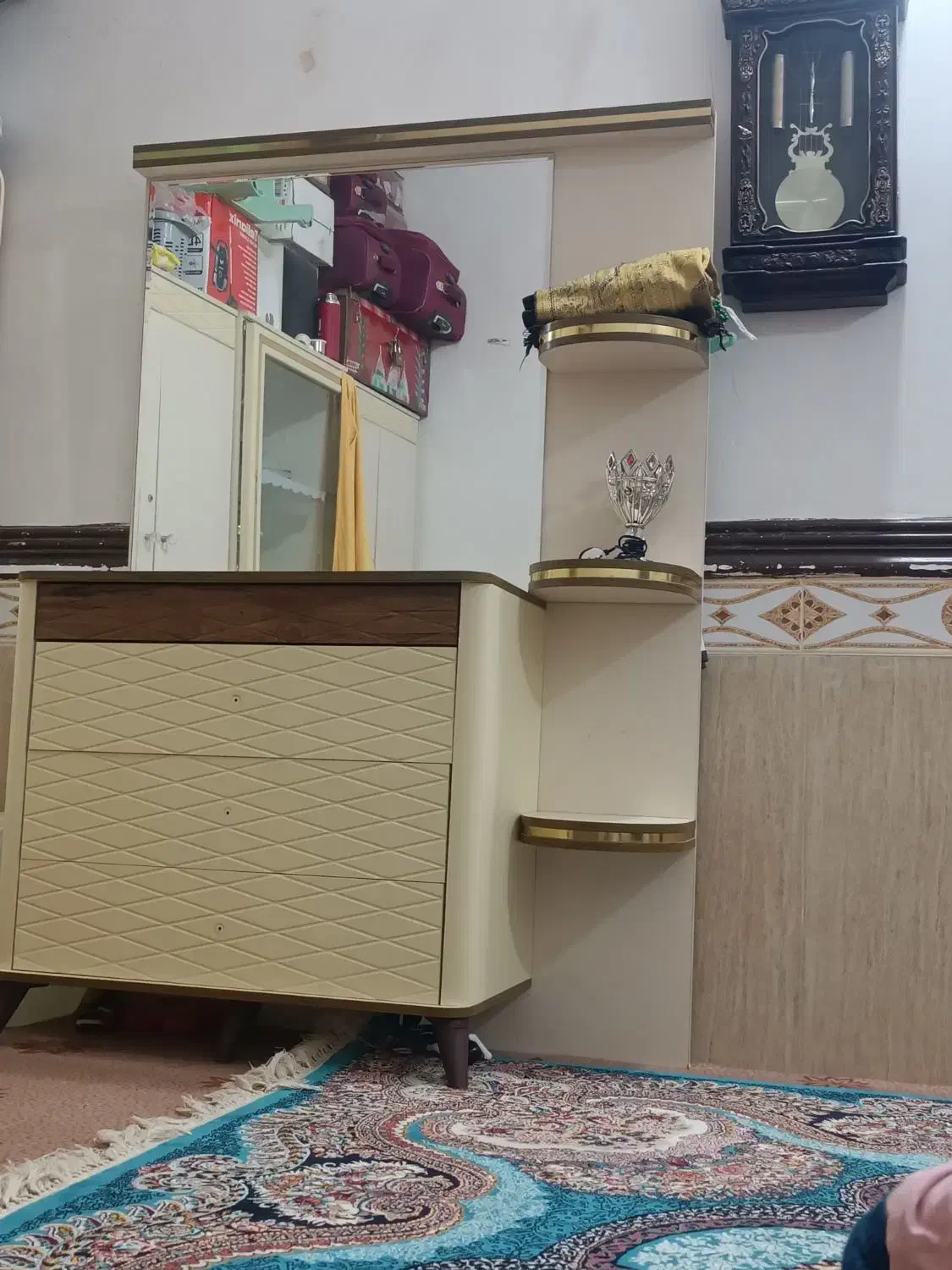 میز آرایشی با صندلی|تخت و سرویس خواب|چابهار, |دیوار