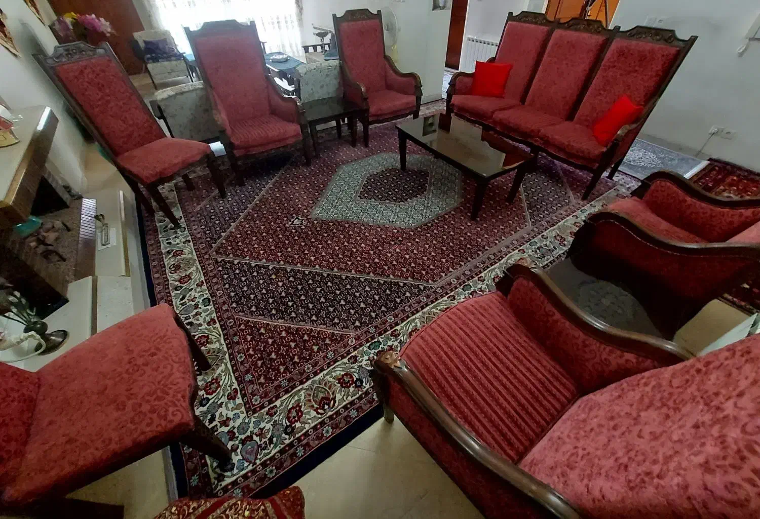 مبلمان سلطنتی ۹ نفره|مبلمان خانگی و میز عسلی|اصفهان, جلفا|دیوار