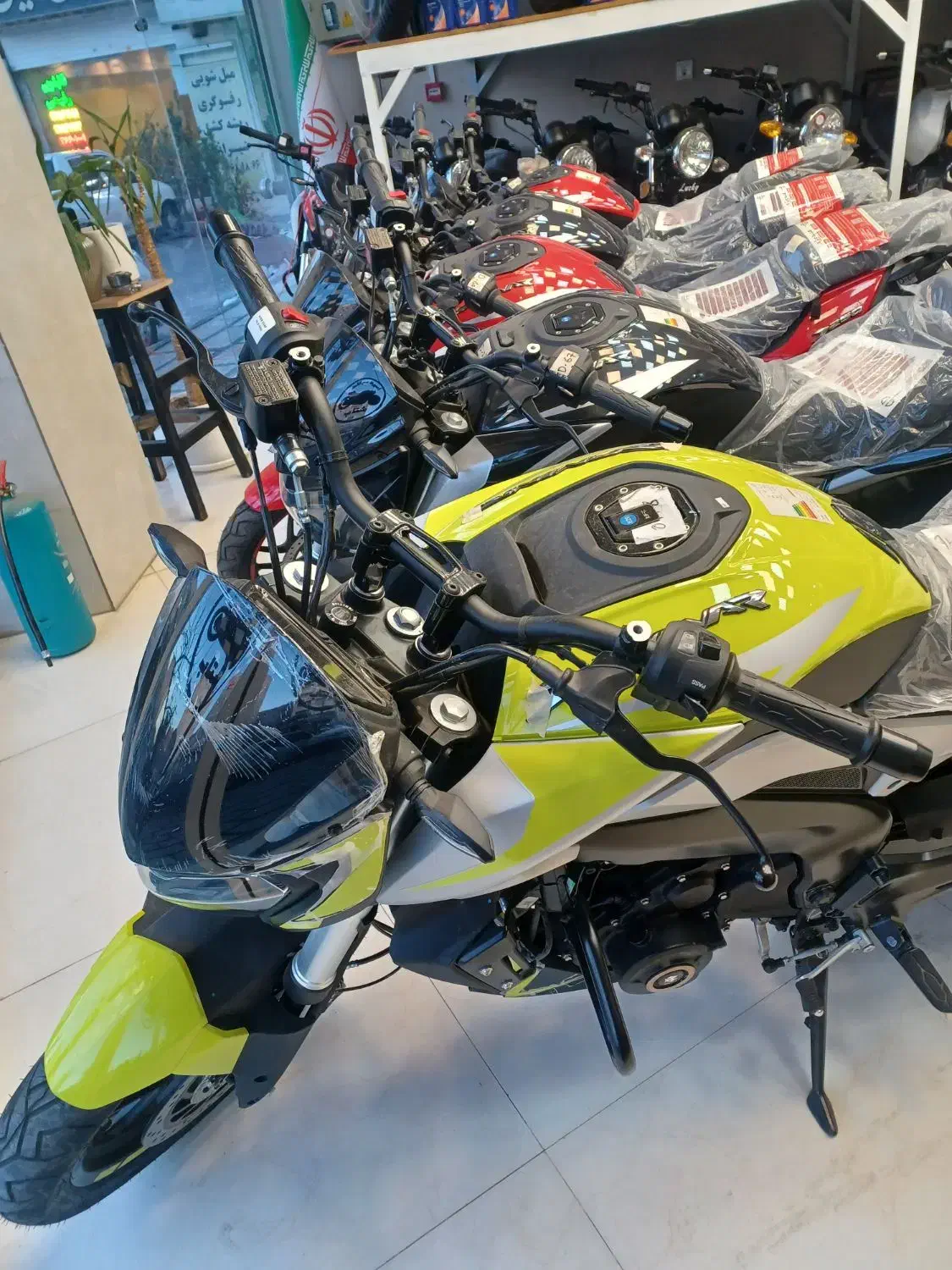 دومینار۲۵۰/ns/باجاج/ان اس۲۵۰|موتورسیکلت|تهران, تهرانسر شرقی|دیوار