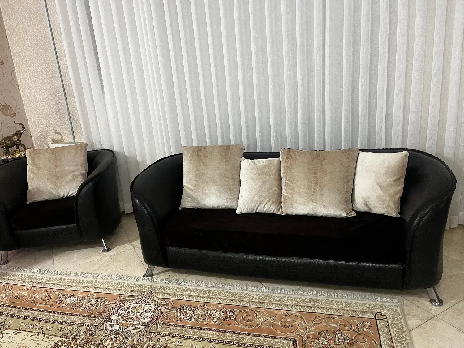 مبل / میز ناهارخوری|مبلمان خانگی و میز عسلی|شیراز, قدوسی شرقی|دیوار