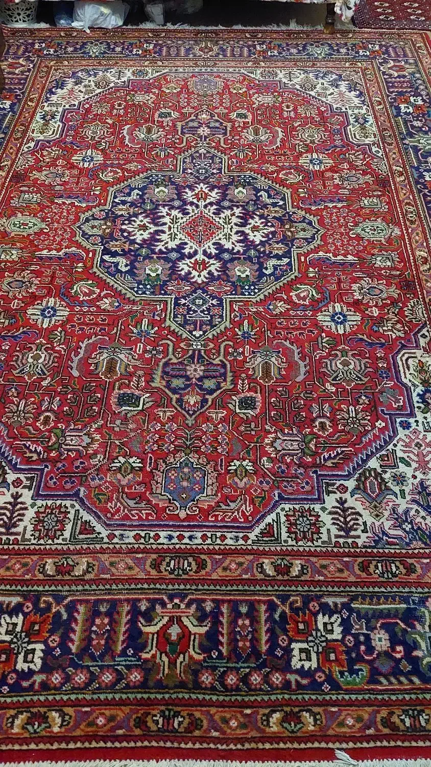 فرش قدیمی با قدمت ۷۰سال به بالا|فرش|ارومیه, |دیوار