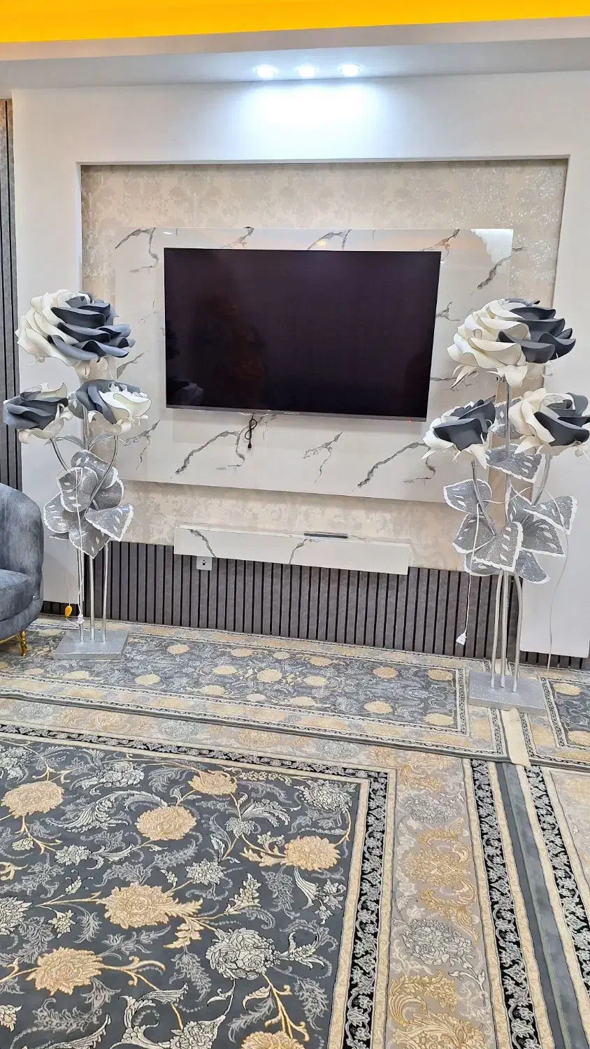 دوشاخه گوزل چیچک|چراغ خواب و آباژور|اردبیل, |دیوار