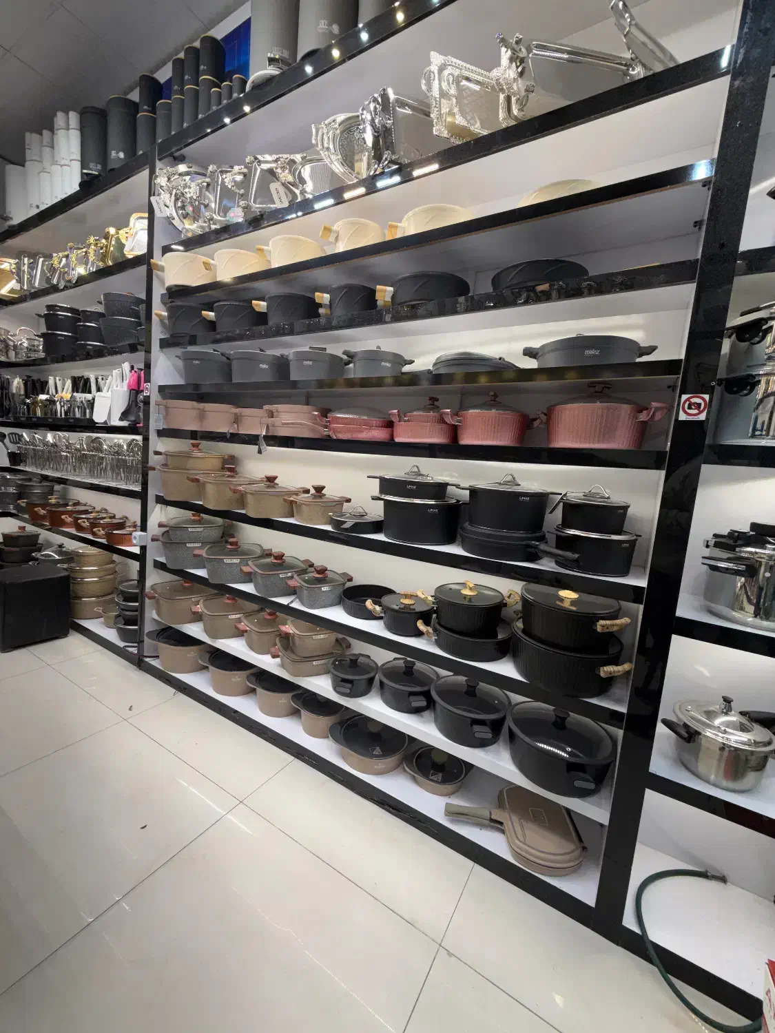 سرویس اشپزخانه و قابلمه مناسب جهزیه ارسال رایگان|ظروف پختوپز|مشهد, سلام|دیوار