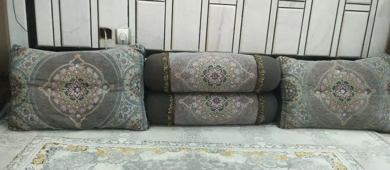 ست ۵ تیکه دور اتاقی|رختخواب، بالش، پتو|خمینیشهر, |دیوار