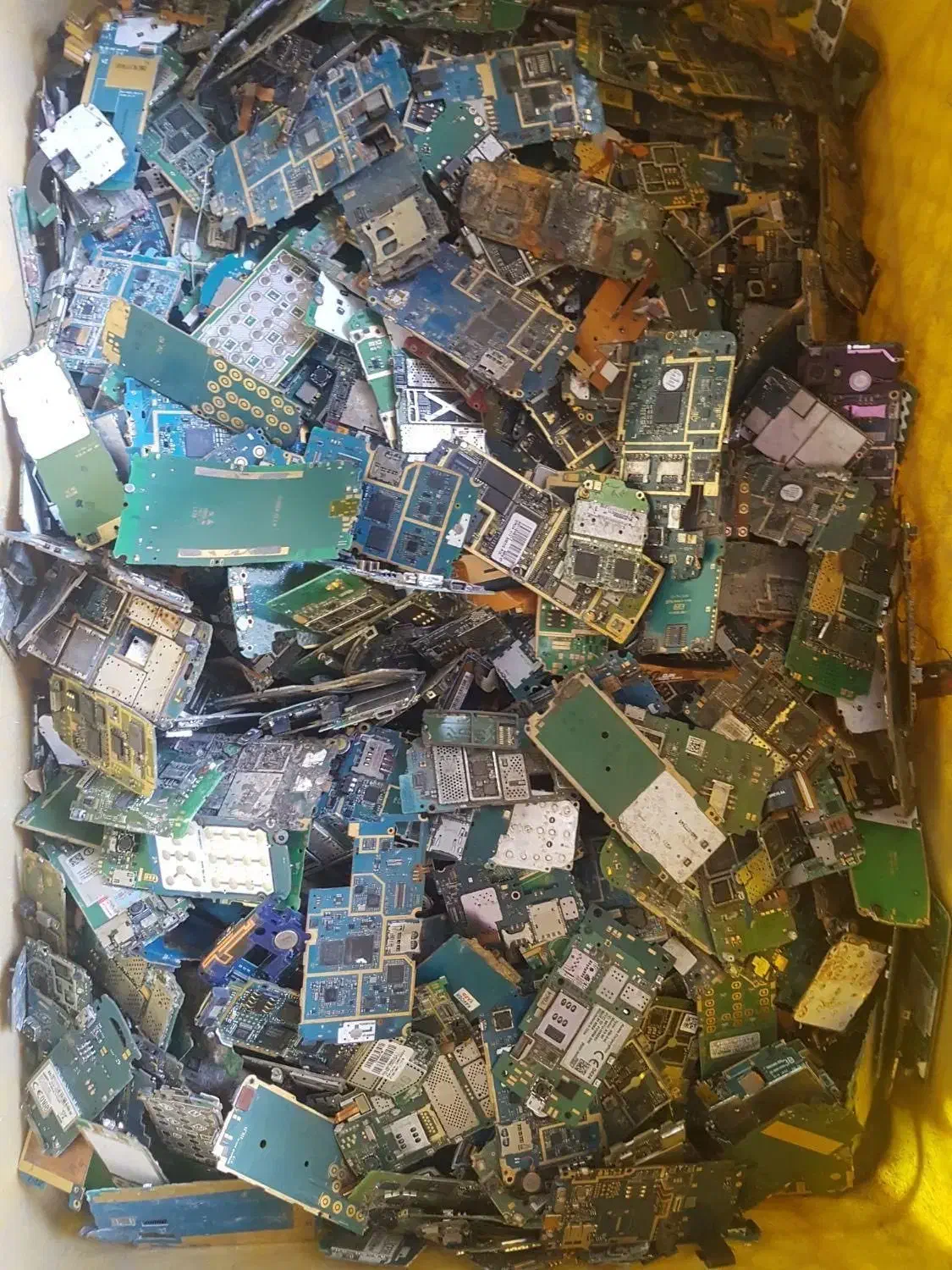 ضایعات مادربرد،رم، هارد، کرافیک، برد سبز|قطعات و لوازم جانبی رایانه|تبریز, |دیوار