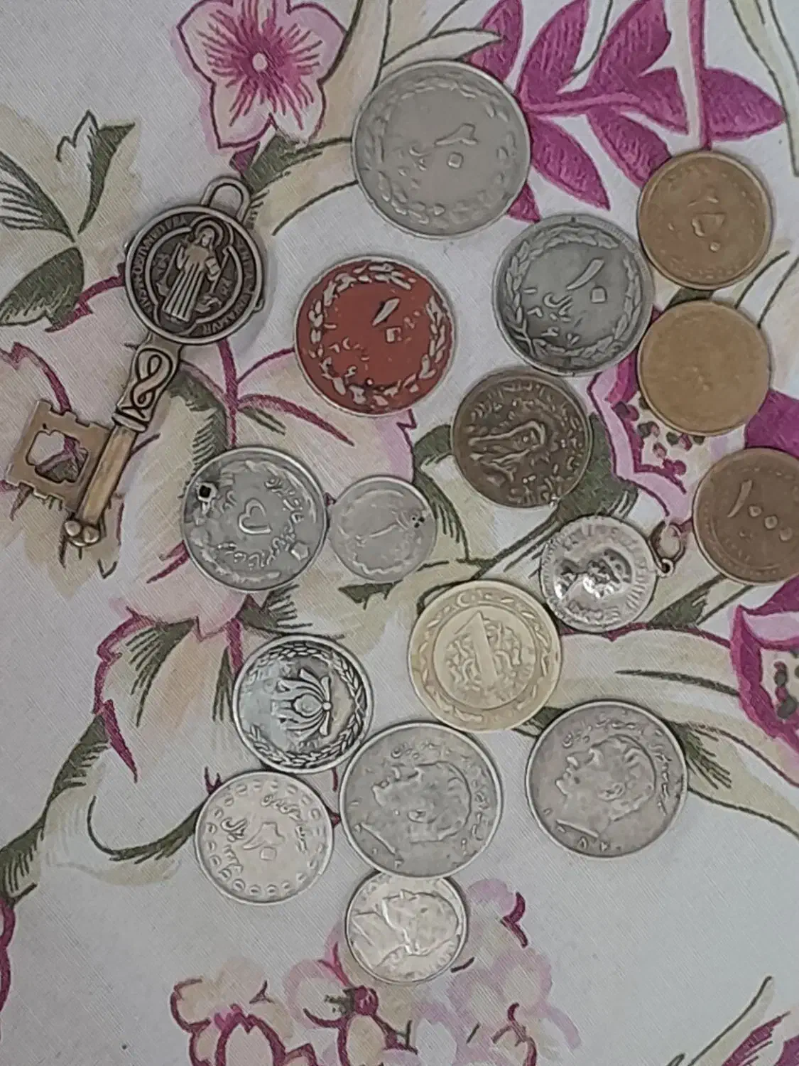 سکه قدیمی|کلکسیون سکه، تمبر، اسکناس|مشهد, کوی سیدی|دیوار