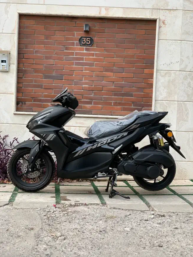 ایروکس کلیک ای دی وی ۱۴۰۴ صفر|موتورسیکلت|رشت, پستک|دیوار