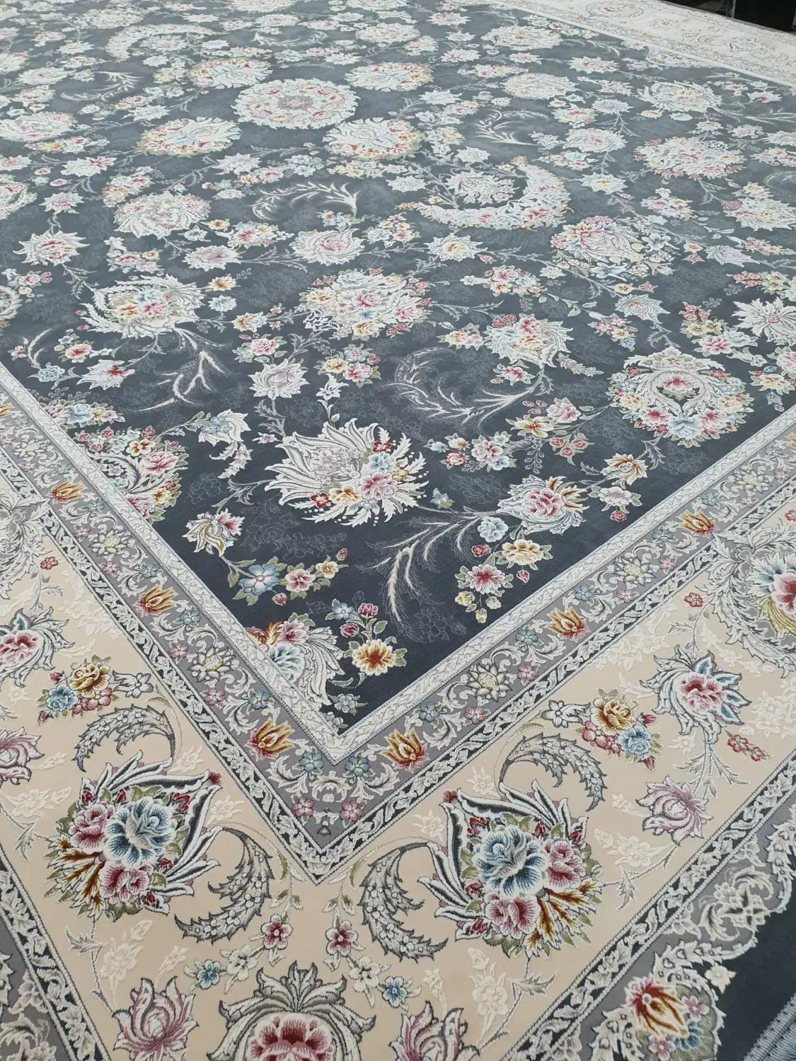 فرش تخفیفی خانواده|فرش|زاهدان, |دیوار