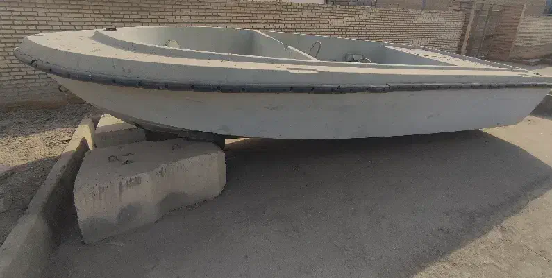 قایق ۲۷ فوت وارداتی|قایق و سایر وسایل نقلیه|اصفهان, کوی امام|دیوار