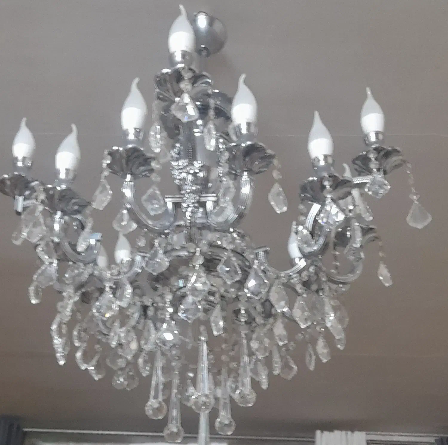 لوستر سالم وتمیز کریستال|لوستر و چراغ آویز|سمنان, |دیوار