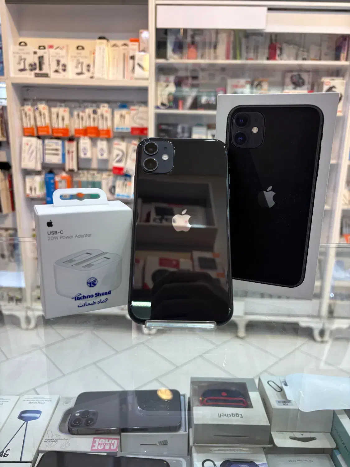 ایفون ۱۱نرمال در حد نو واقعی|موبایل|کرج, گوهردشت|دیوار