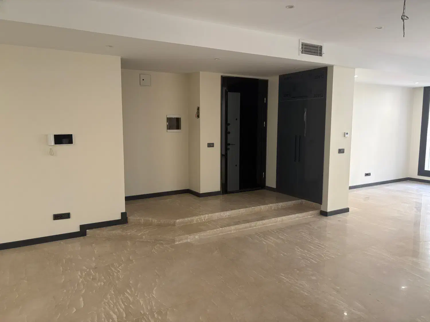 آپارتمان 218 متری تک واحدی نوساز لوکیشن برتر|فروش آپارتمان|تهران, زرگنده|دیوار