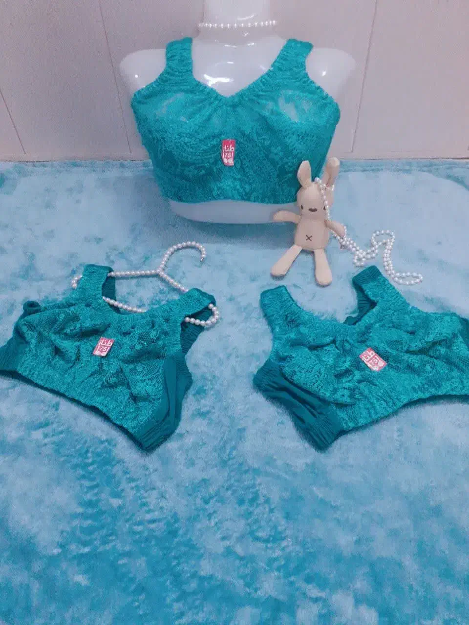 سوتین های بدون قزن باایستادگی بالا|لباس|بروجرد, |دیوار