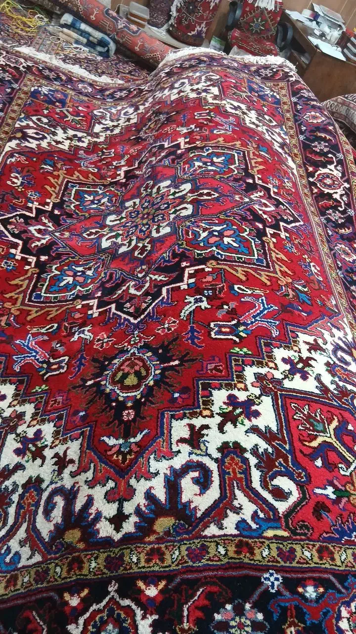 قای شش متری|فرش|میانه, |دیوار