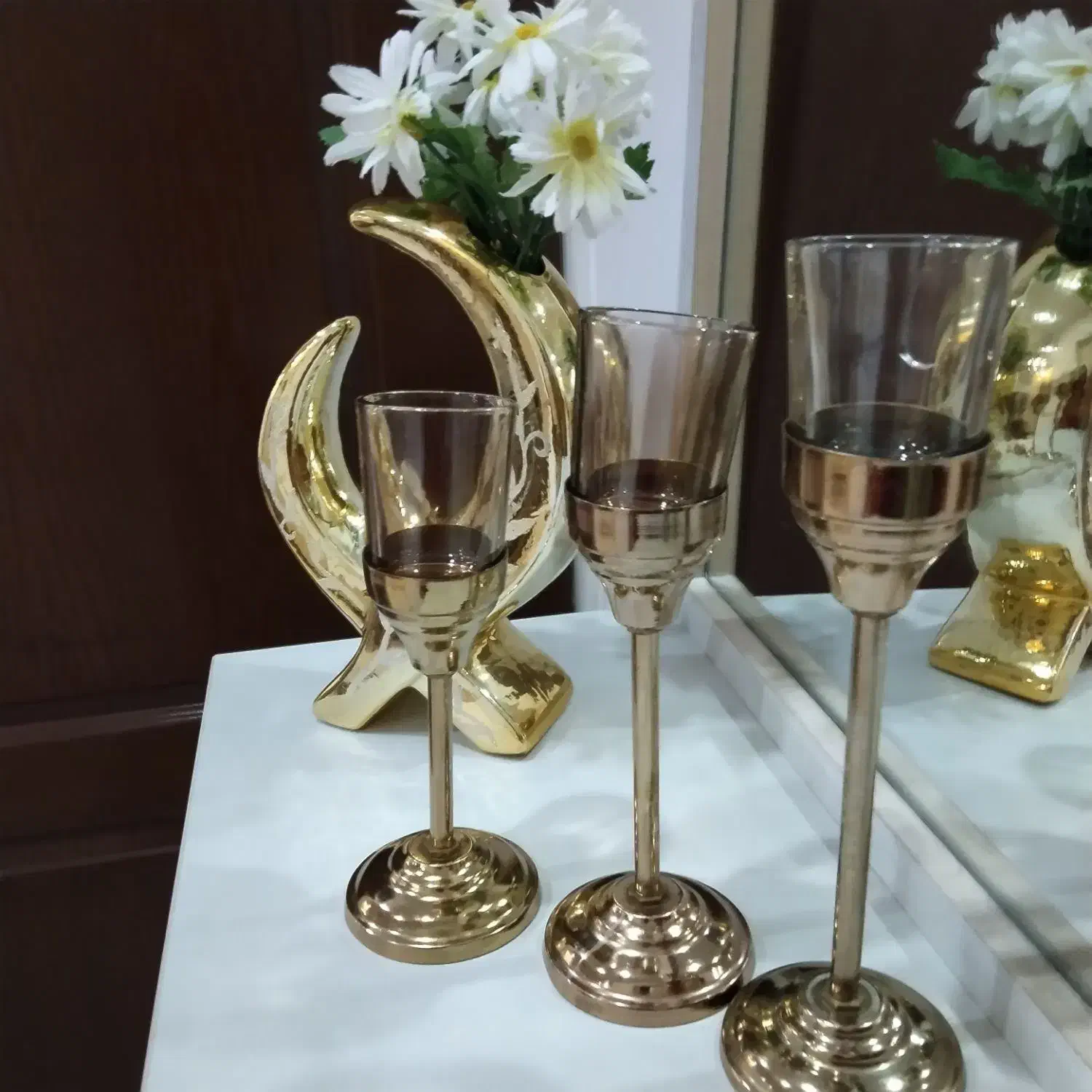 آباژور ایستاده و تعدادی دکوری|چراغ خواب و آباژور|فردیس, قریشی|دیوار