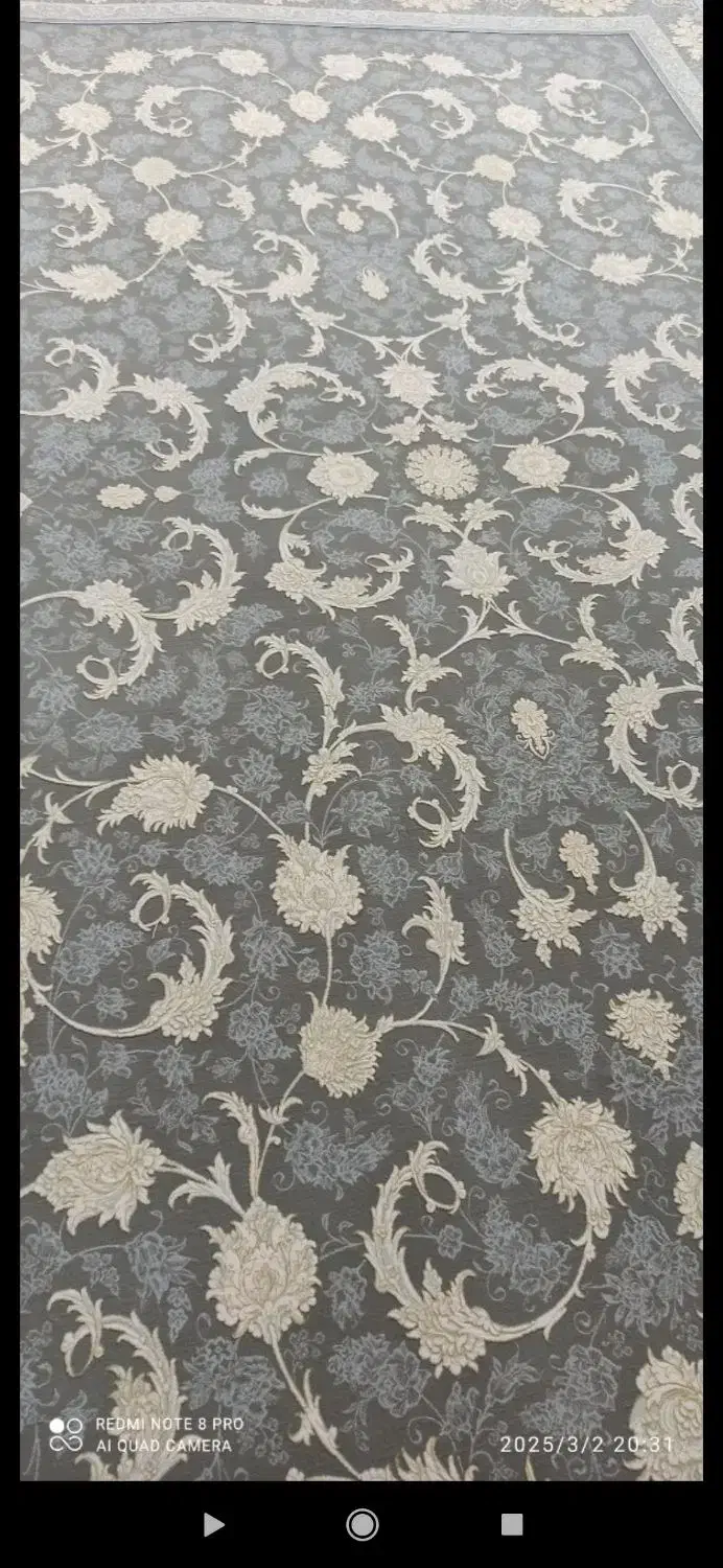 فرش نه متری افشان در ارزانکده ی «فرش ایرانی»|فرش|بیرجند, |دیوار