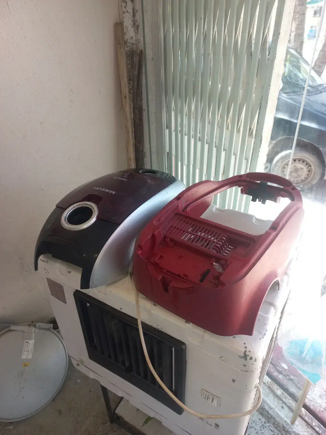 تعمیر سرویس جاروبرقی خرد کن آسیاب برقی کتر برقی|خدمات پیشه و مهارت|یاسوج, |دیوار