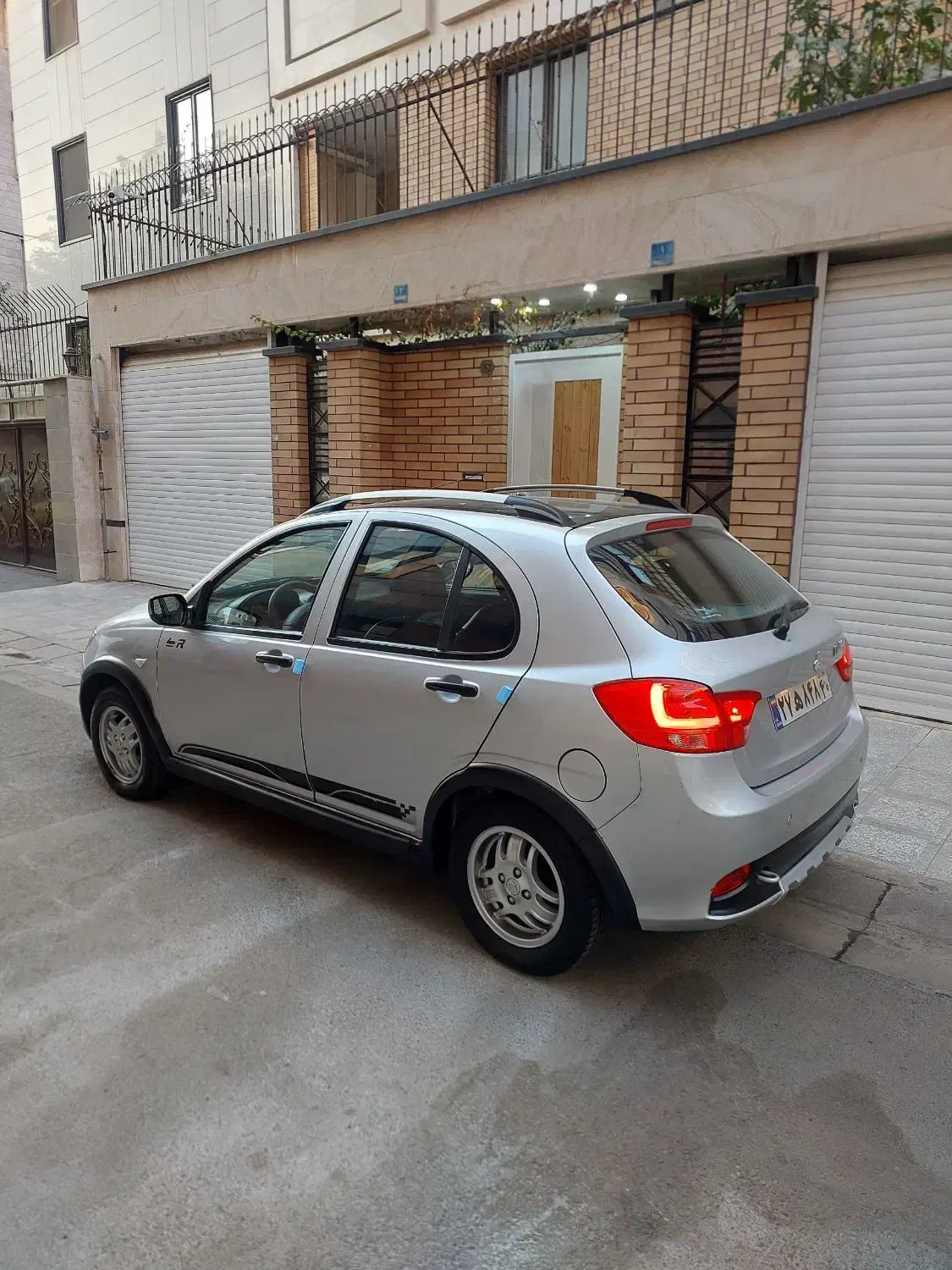 کوییک r مدل ۱۴۰۱ بیرنگ مشابه صفر کم کارکرد|خودرو سواری و وانت|بومهن, |دیوار