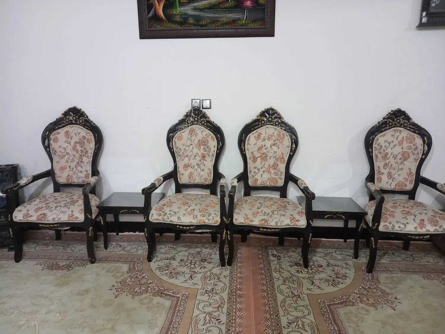 مبل سلطنتی ۹نفره|مبلمان خانگی و میز عسلی|تربت جام, شیخ احمد جامی|دیوار