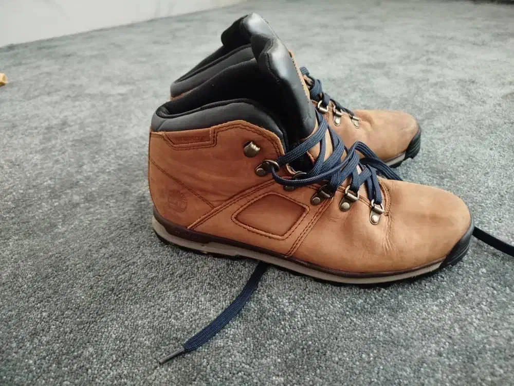 کفش نیم پوتین در حد اکبند|کیف، کفش، کمربند|آق قلا, |دیوار