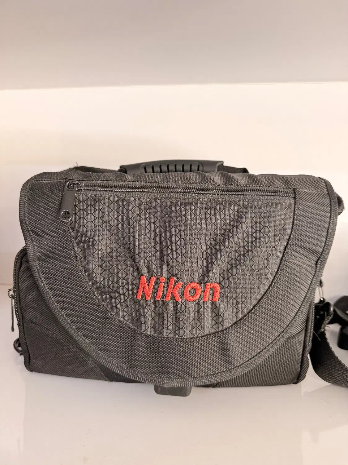 کیف دوربین +متعلقات|دوربین عکاسی و فیلم‌برداری|شاهین‌شهر, خانه کارگر|دیوار