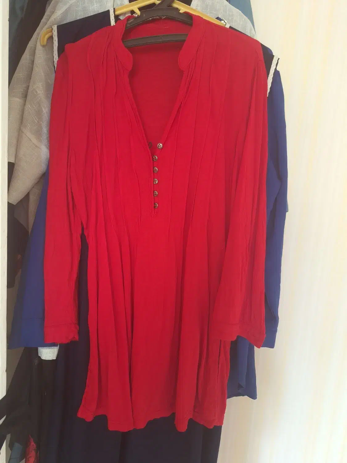 لباس زنانه|لباس|مشکین‌دشت, |دیوار