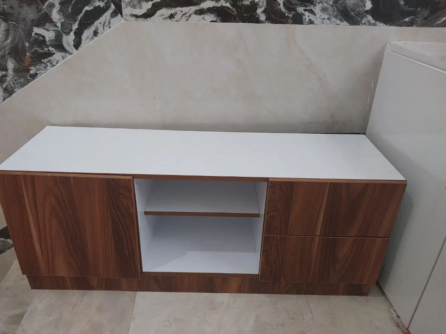 میز تلوزیون در حد|میز تلویزیون|رزن, |دیوار