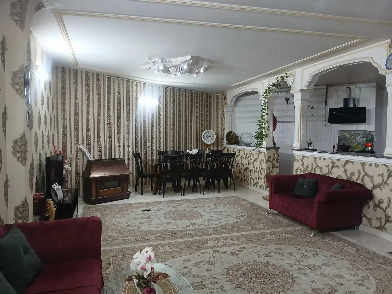 فروش آپارتمان۱۲۴متری لوکیشن عالی میدان ژاندارمری|فروش آپارتمان|نهاوند, |دیوار