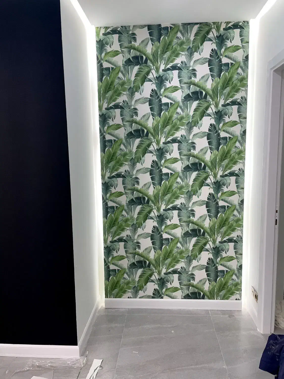 نصب موکت،پرده،کاغذدیواری،کفپوش،تاتامی برچسب و مش|خدمات پیشه و مهارت|شیراز, فرگاز|دیوار