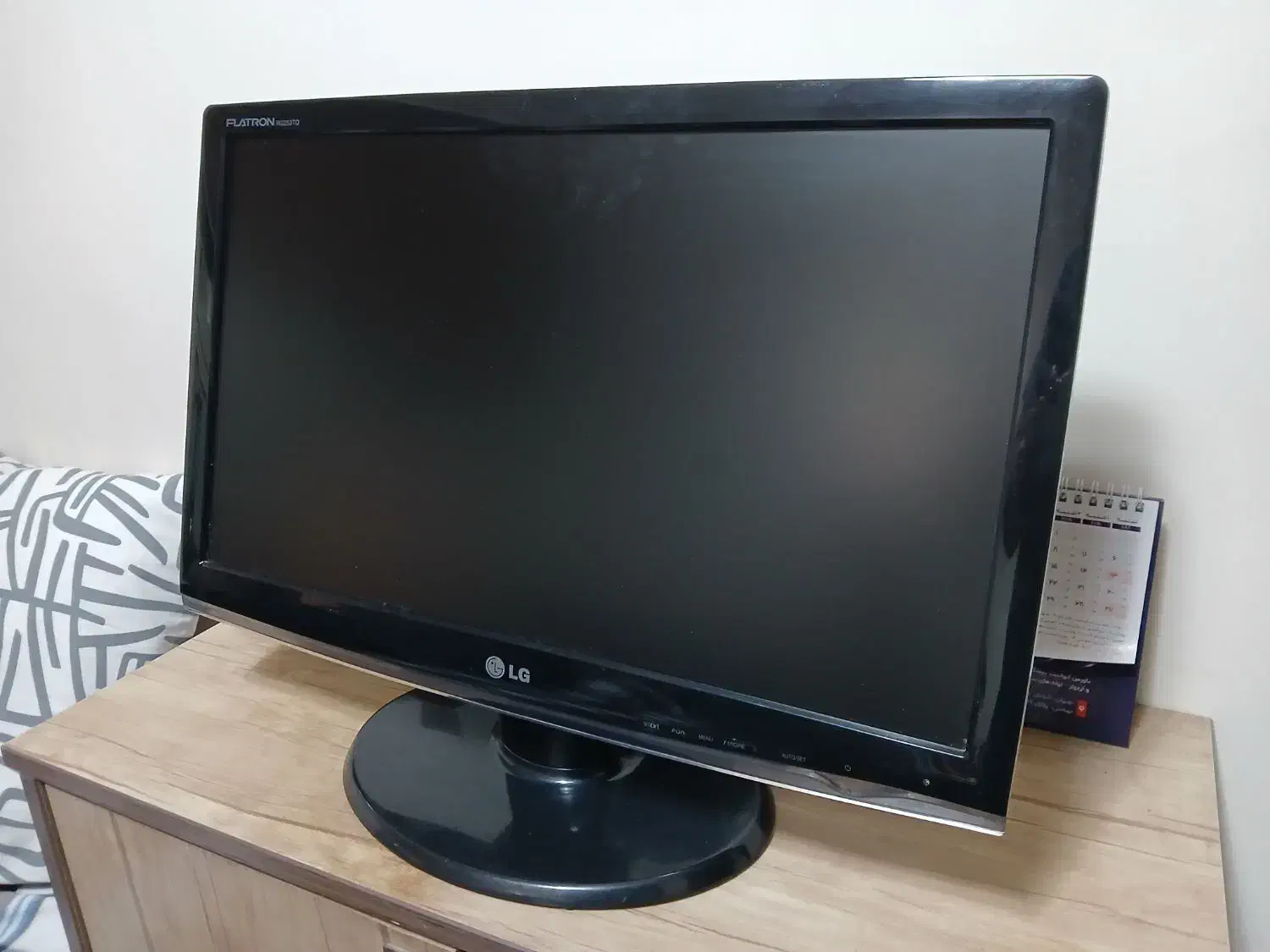 مانیتور 22اینچ LG فول HD مدل W2253TQ دکمه لمسی|قطعات و لوازم جانبی رایانه|تهران, نارمک جنوبی|دیوار