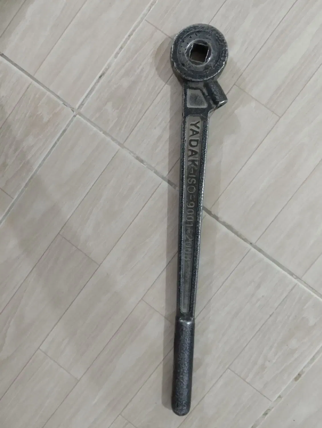 اچر|ابزارآلات|سنندج, |دیوار