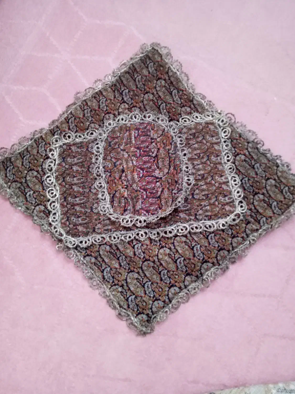 ترمه های قدیمی|کلکسیون اشیاء عتیقه|صدرا-فارس, فاز ۱|دیوار