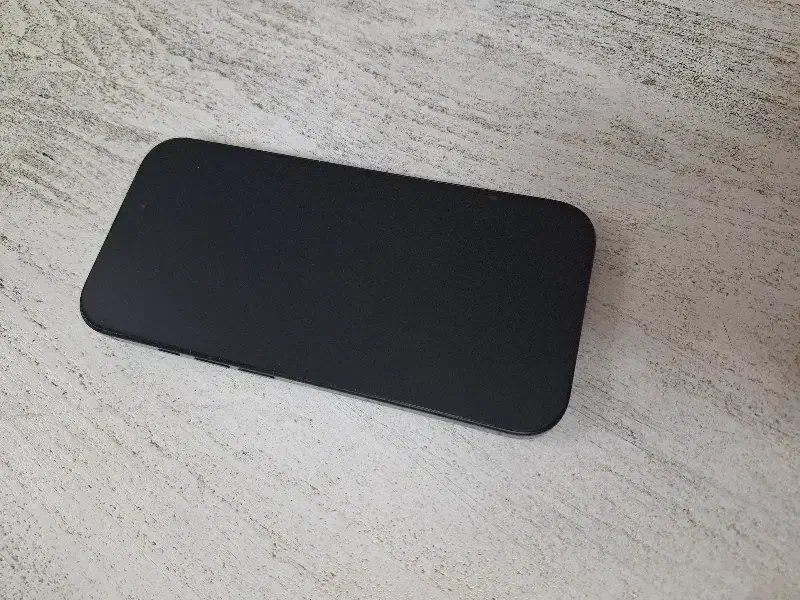 ۱۶ پرو 16 pro در حد آک بدون خط و خش رجیستر ۲۵۶|موبایل|قم, زنبیل آباد|دیوار