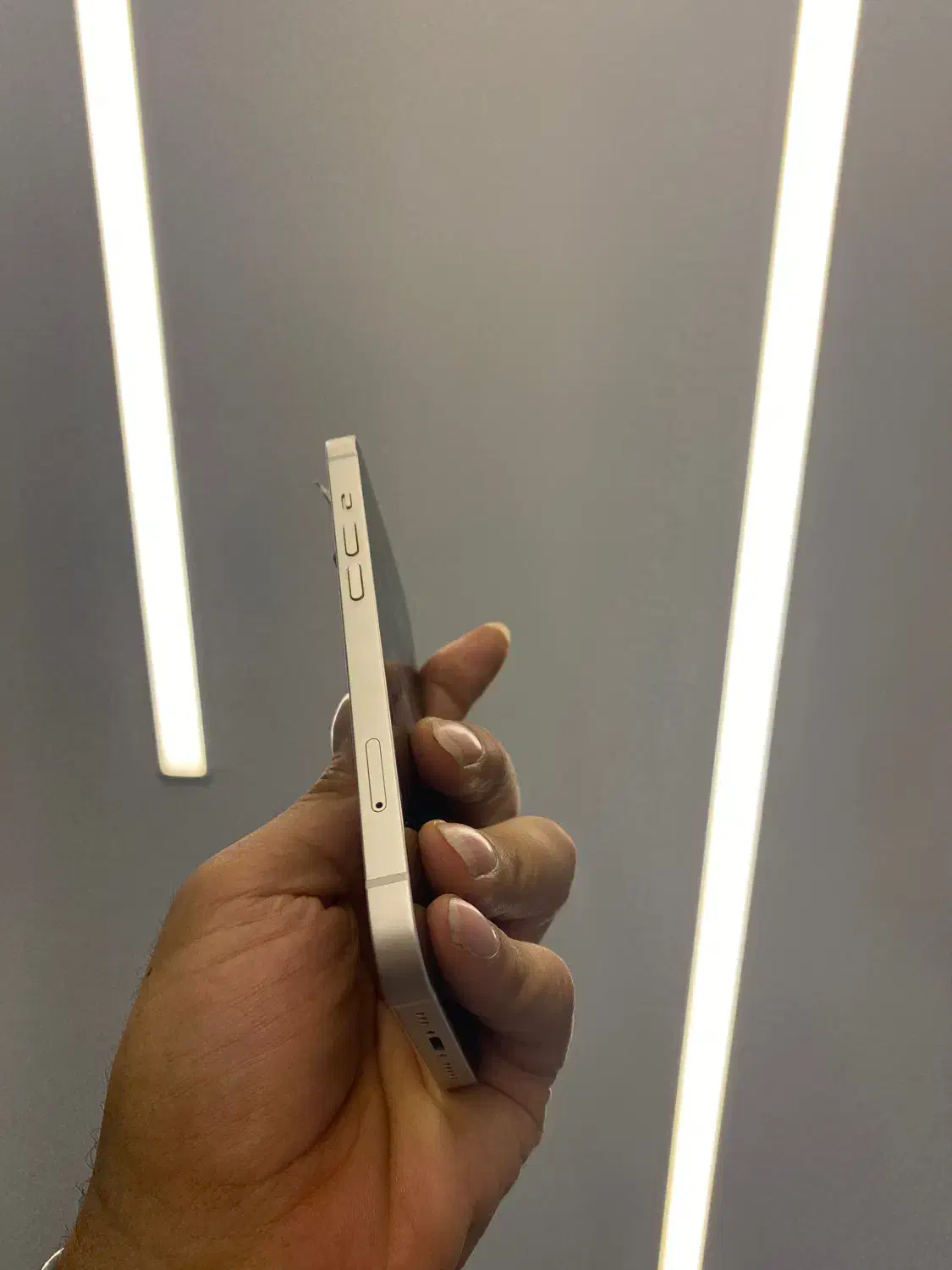 ایفون ۱۳ نرمال به همراه شرایط ۱۸ ماه|موبایل|اصفهان, باغ زرشک|دیوار