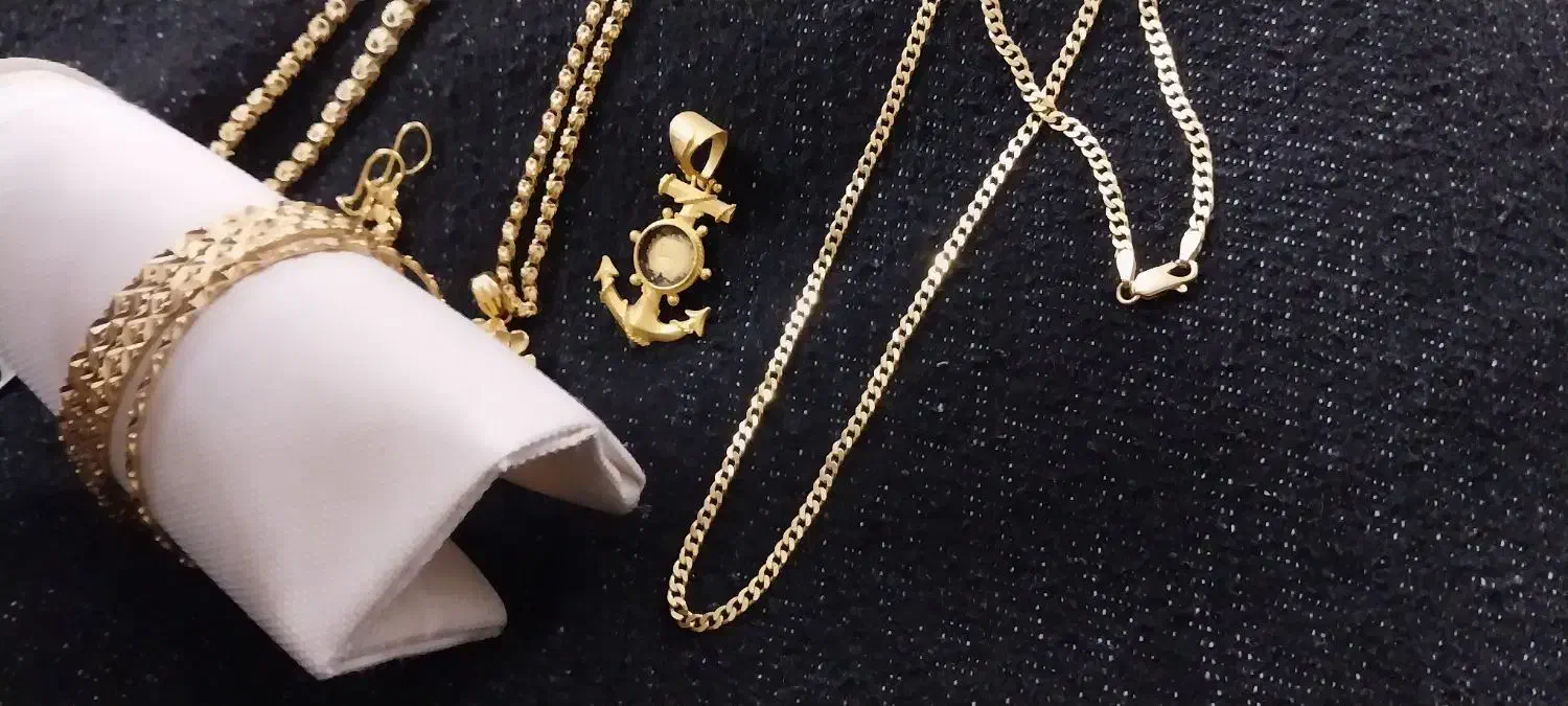 مقداری طلا برای فروش بدون فاکتور|جواهرات|بندرعباس, |دیوار