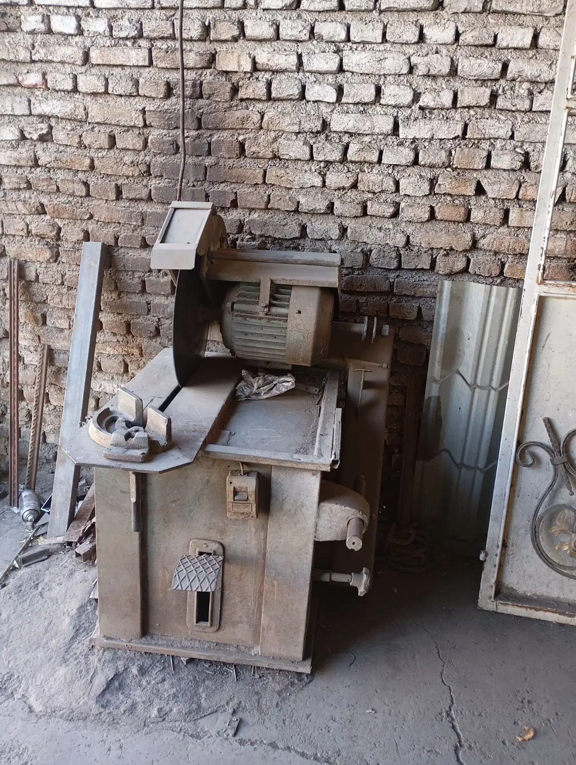 لوازم جوشکاری و درب پنجره سازی|ماشینآلات صنعتی|هشتگرد, هیو|دیوار