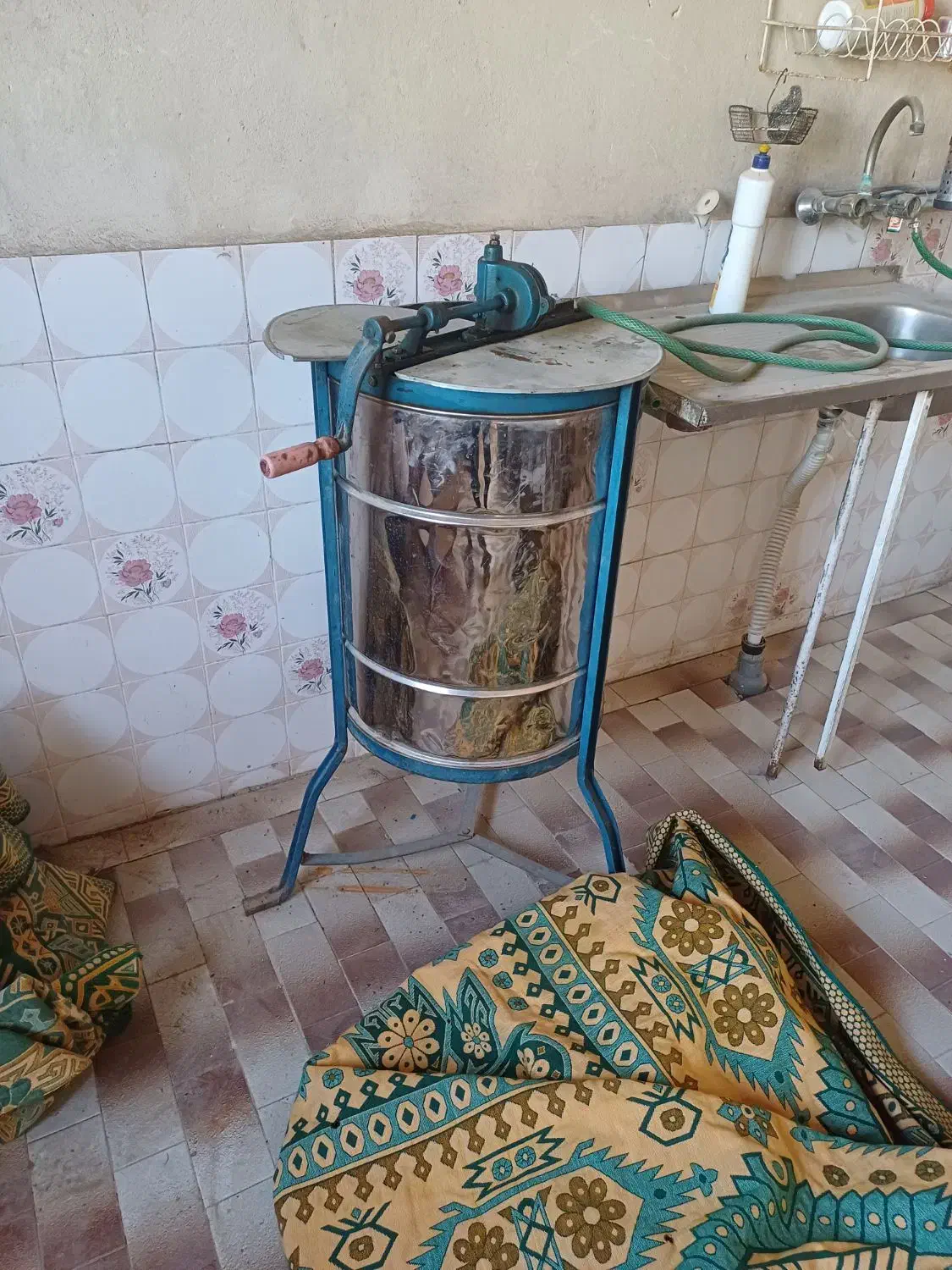 کندو زنبور عسل با قاب|حیوانات مزرعه|قیروکارزین, |دیوار