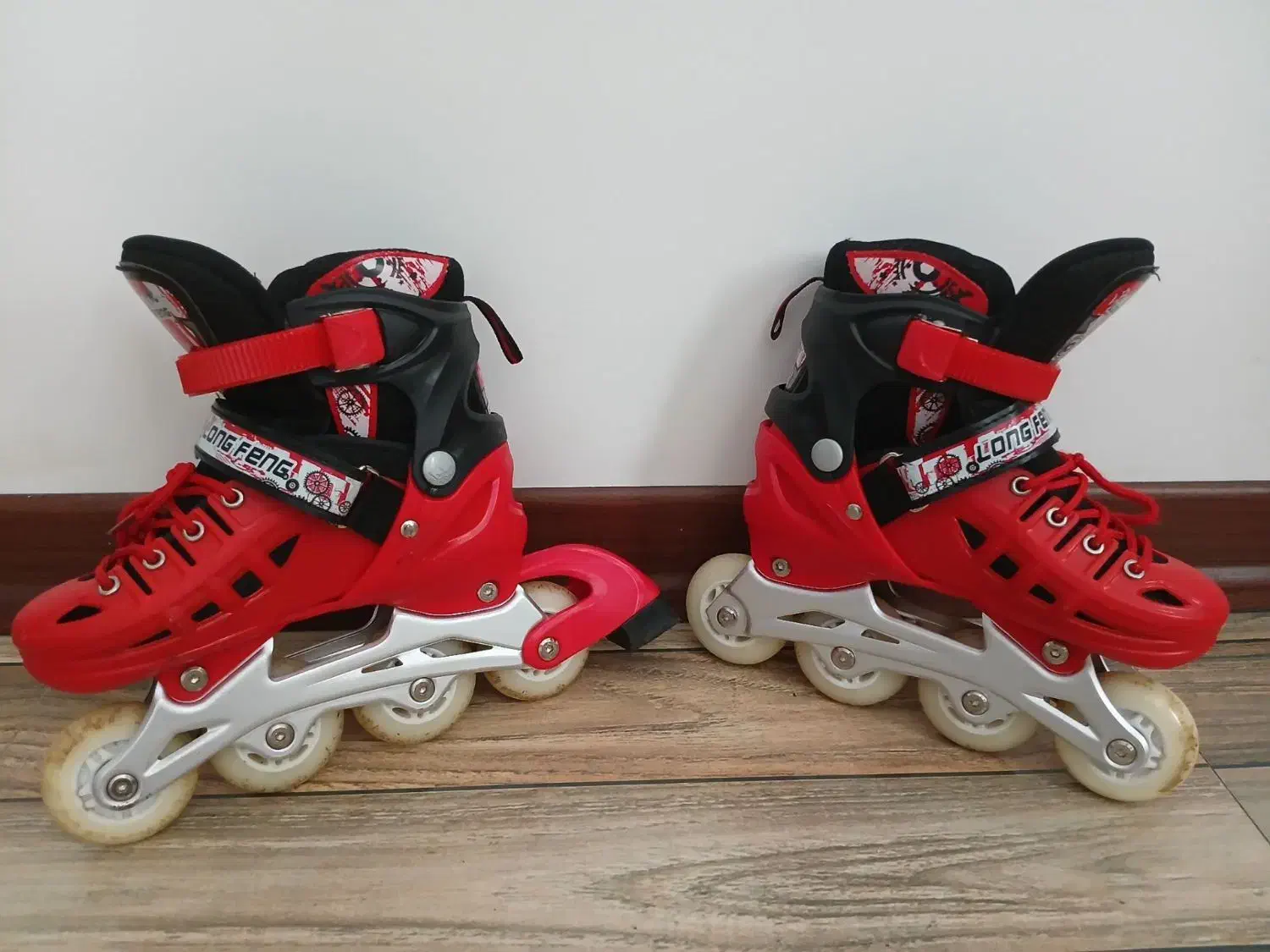 کفش اسکیت|دوچرخه، اسکیت، اسکوتر|ساوه, |دیوار